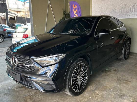 MERCEDES-BENZ GLC 300 2.0 MHEV AMG LINE COUPÉ 4MATIC 9G-TRONIC